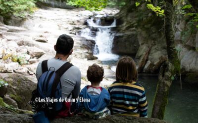 En la Cascada de el Cubo en Ruta por Navarra